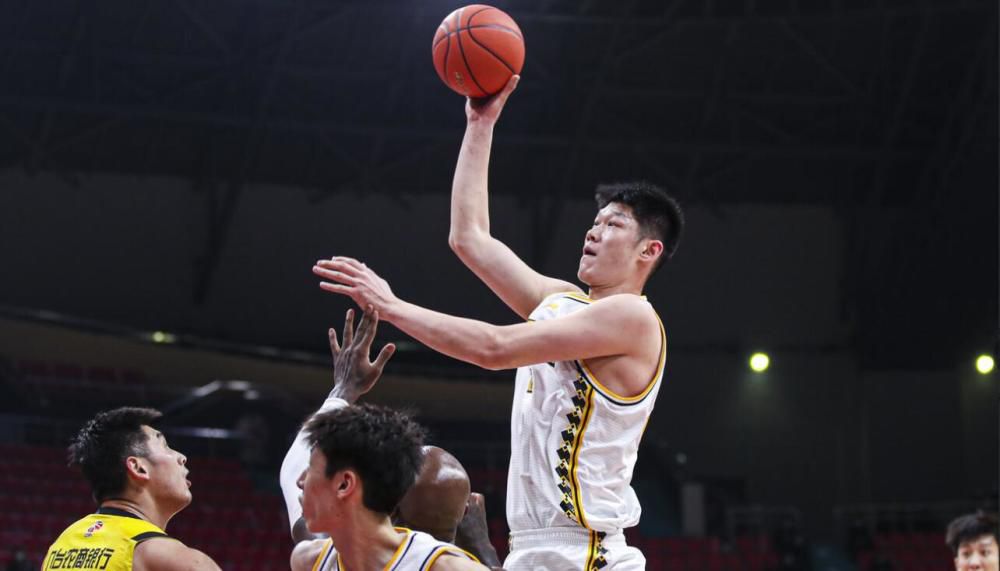 在1-1战平阿森纳后，利物浦门将阿利森在接受俱乐部官网采访时表示，球队并不完全满意只拿1分。